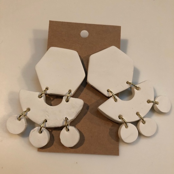 Homemade | White Chunky Polymer Clay EARRINGS - Picture 6 of 7